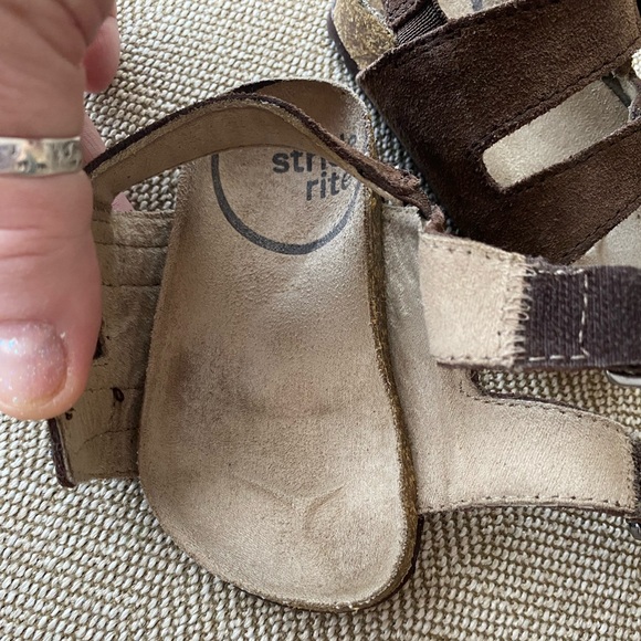 Stride Rite Suede Leo Sandals with Velcro Straps for Baby. Dark Brown. Size 4. - Picture 9 of 16
